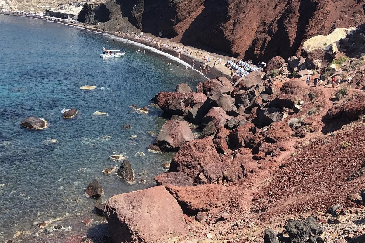 Red Beach جاهای دیدنی یونان همراه با عکس