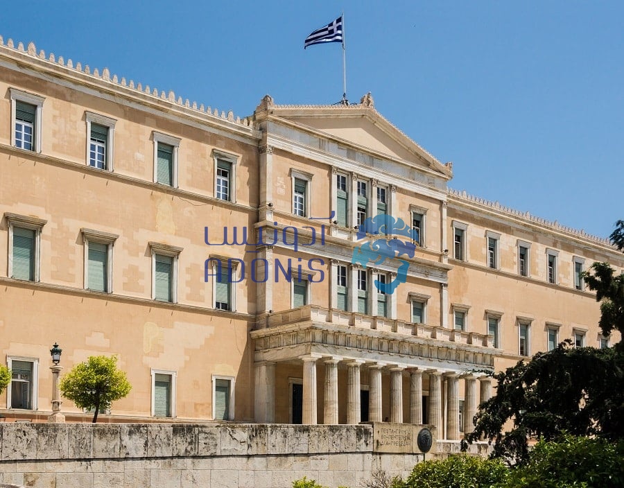 Detail main facade Building of Parliament of Greece Athens credit Jebulon cc1 1 بلاگ